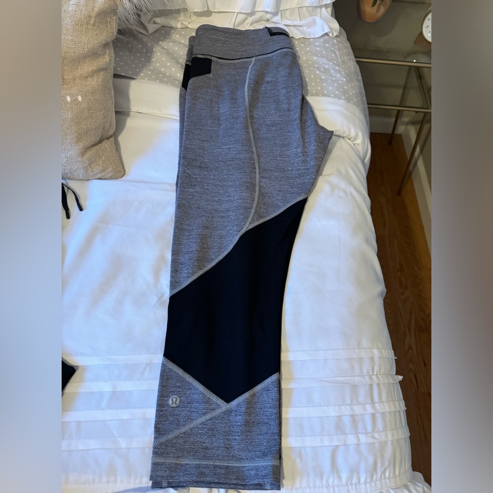 LuLulemon 3/4 Pants